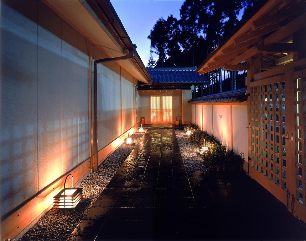 Menard Aoyama Resort: Wafukan Utatsukasa Iga Exteriér fotografie