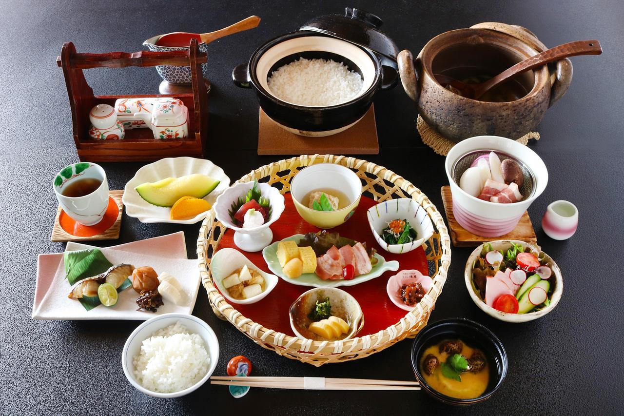 Menard Aoyama Resort: Wafukan Utatsukasa Iga Exteriér fotografie